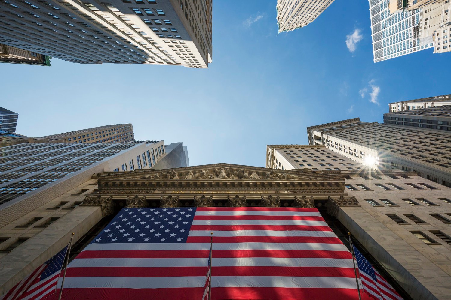 How Big Company Earnings and the US Jobs Report Impact Stock Markets: Key Trends for 2025
