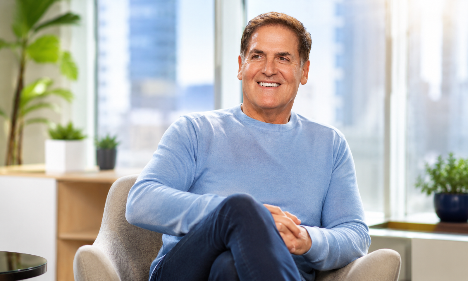 Billionaire Entrepreneur Mark Cuban Explains Why AI Will Train Workers Like Airline Pilots