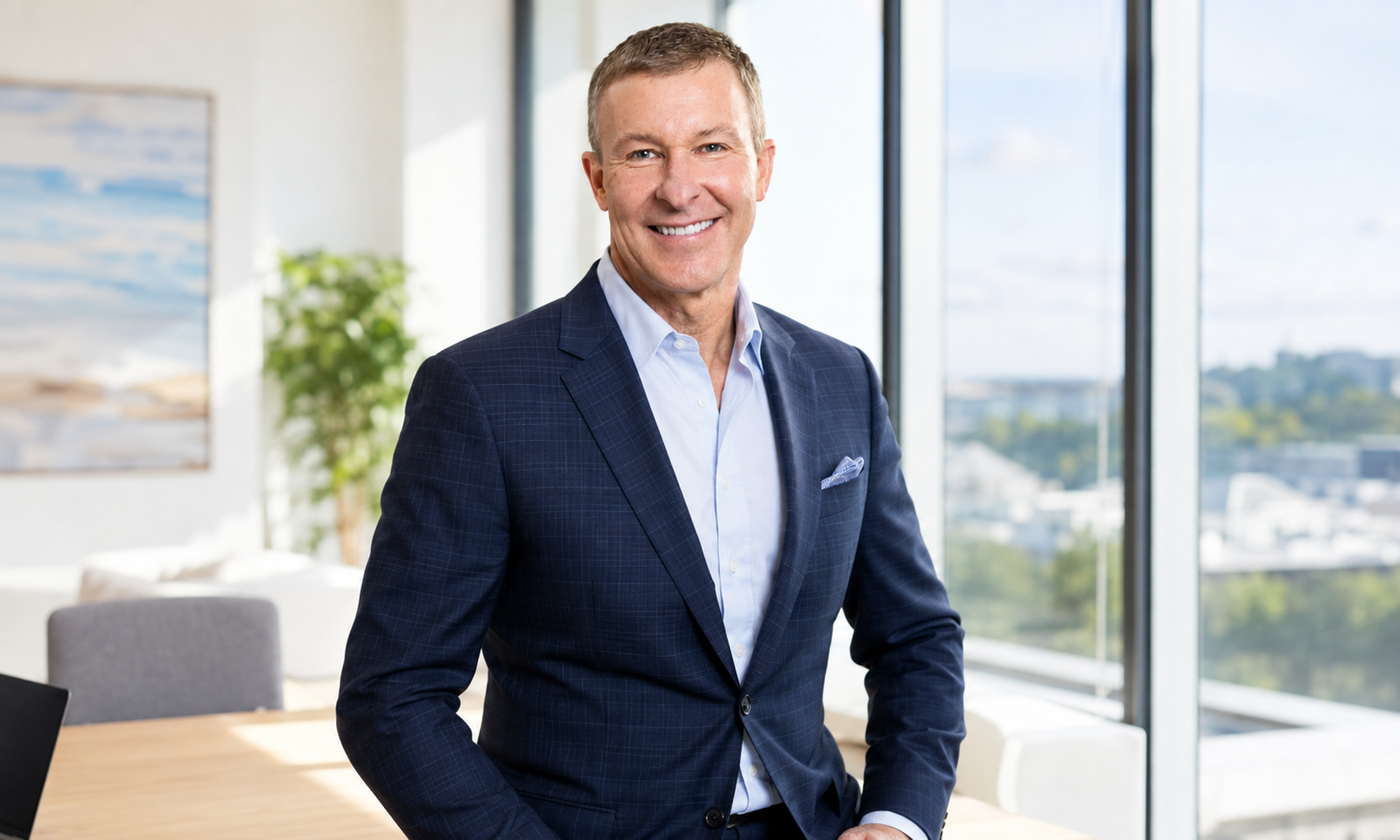Why the United Airlines CEO Targeted American Airlines Before Approaching Delta